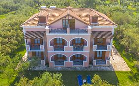 Kavos Psarou Studios & Apartments